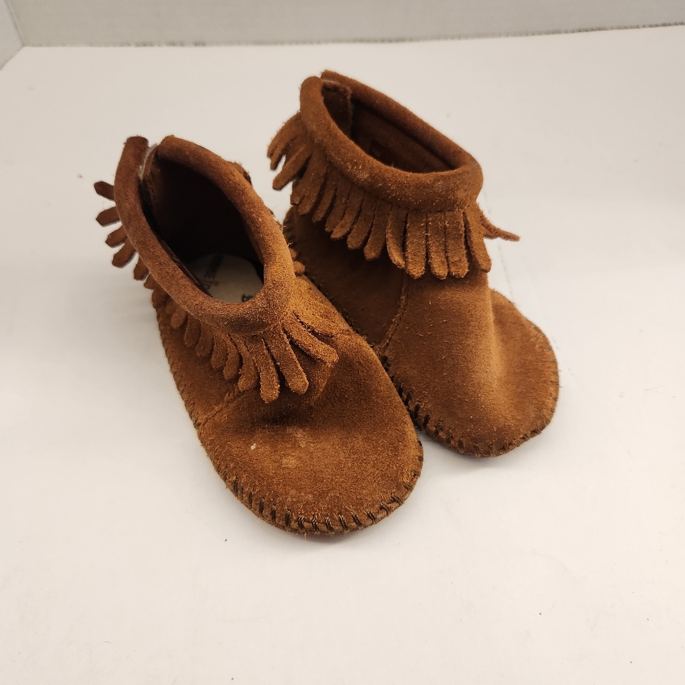 Minnetonka Toddler Mocassin Brown Fringe Soft Sole Backstrap Shoe Size 4